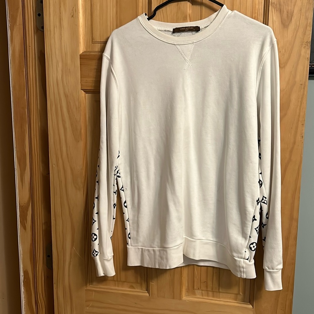 Louis Vuitton white with pattern on the back sweater